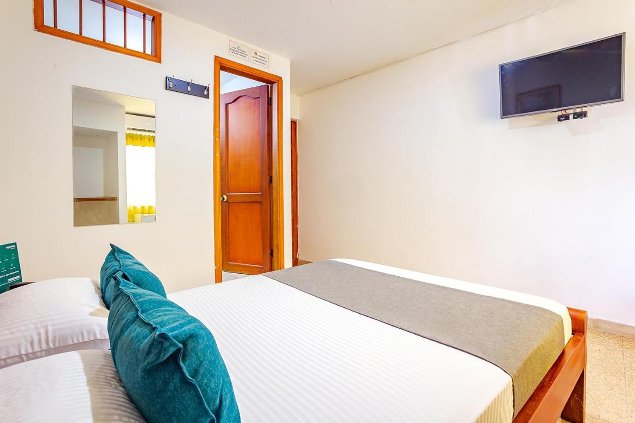 Hotel Meryland Sincelejo Bagian luar foto